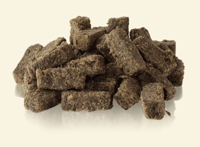 ESSENTIAL FINEST BEEF & HERB SQUARES